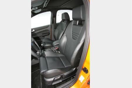 BMW 130i gegen Ford Focus ST 05