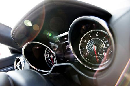 Mercedes SL 400, Rundinstrumente