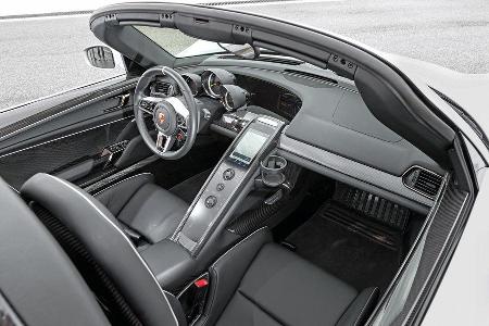 Porsche 918 Spyder, Cockpit