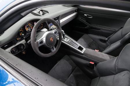 Porsche 911 GT3, Cockpit