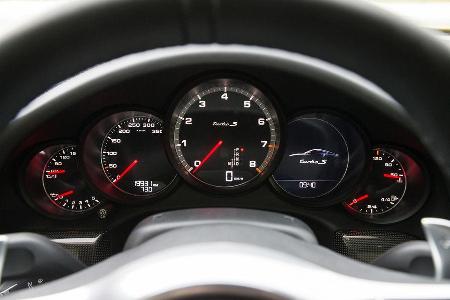 Porsche 911 Turbo S, Anzeigeinstrumente
