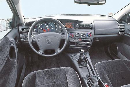 Opel Omega Caravan,