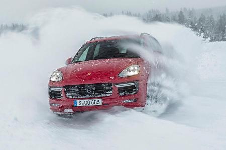 Porsche Cayenne GTS 2015
