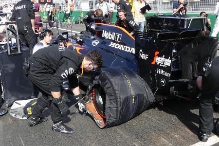 McLaren - Startvorbereitung - Formel 1 - 2016
