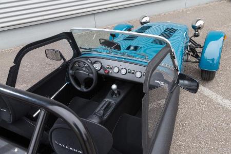 Caterham Seven 165, Cockpit