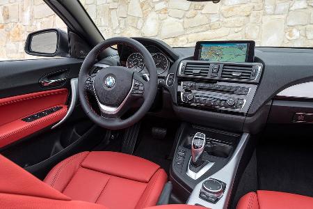 BMW 228i Cabrio, Innenraum, Cockpit