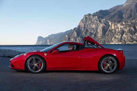 Ferrai 458 Speciale A, Seitenansicht, Verdeck schliet