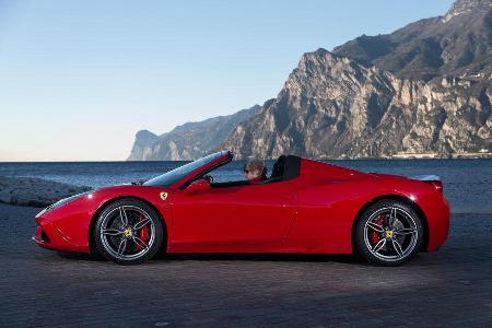 Ferrai 458 Speciale A, Seitenansicht, Verdeck schliet
