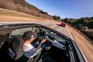 Dodge Challenger SRT und Abarth 500