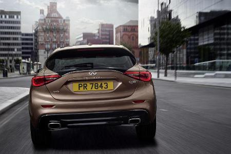 Infiniti Q30