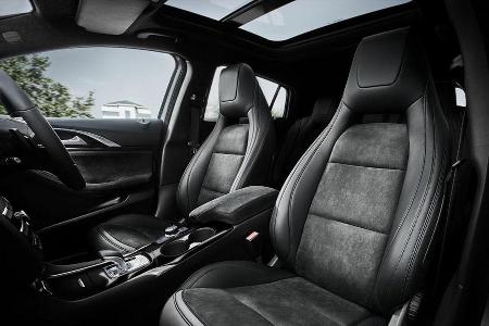 Infiniti Q30