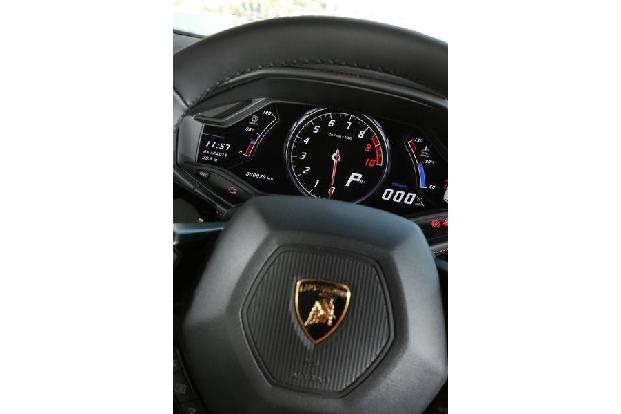 Lamborghini Huracn LP 580-2, Fahrbericht, Katar, 12/2015