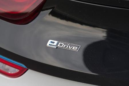 BMW i8, Schriftzug