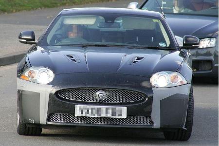 Jaguar XKR-S