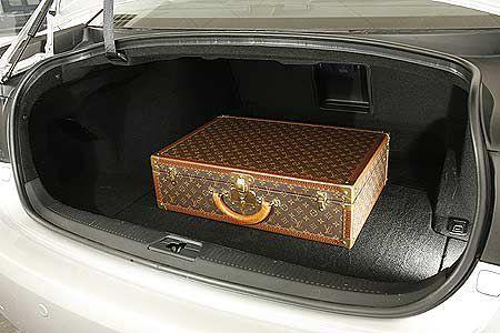 Auch der Lexus ist kein Transport-Profi: 430 Liter Kofferraum-Inhalt.