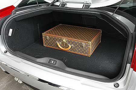 Niedrige Citroën-Ladekante, aber nur 411 Liter maximales Volumen.