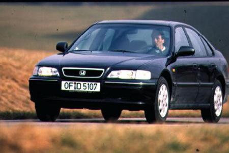 Honda Accord 1.8i LS