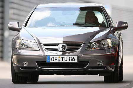 Der Legend 3,5 SH-AWD präsentiert sich mit einem aufwendigen Allradantrieb.