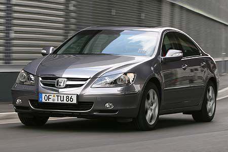 Neue Maßstäbe in Punkto Fahrverhalten und Fahrsicherheit setzt der Legend allerdings nicht.