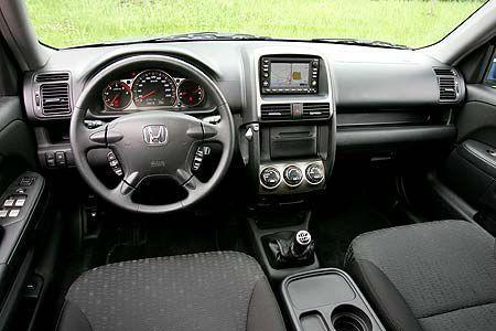 Schöne Instrumente, das DVD-Navi kostet 2.455 Euro extra.