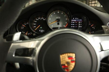 Porsche 911 GT3, Rundinstrumente