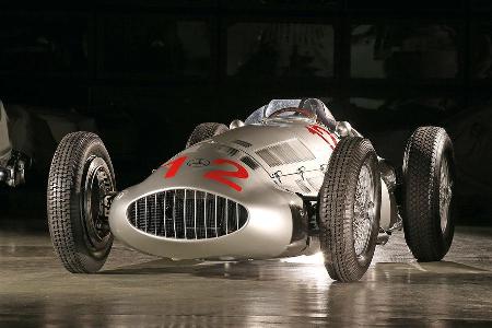 Mercedes-Silberpfeile, W154