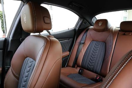 Maserati Gibli, Interieur