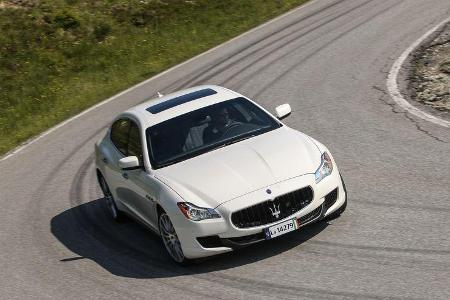 Maserati Quattroporte, Front