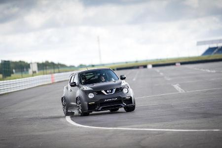 Nissan Juke-R
