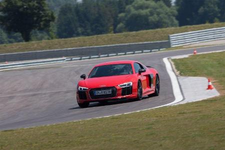 Audi R8 V10 Plus, Front