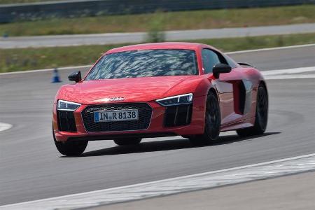 Audi R8 V10 Plus, Front