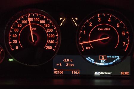BMW 330e