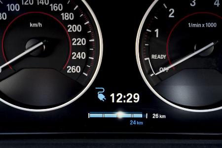 BMW 330e