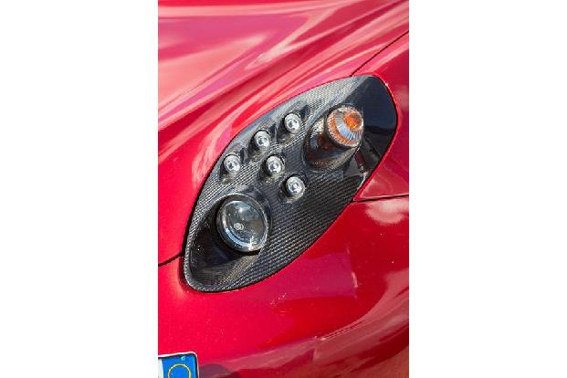 Alfa 4C, Frontscheinwerfer