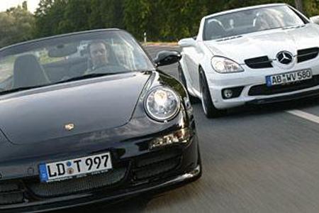 Offene Leistungsgesellschaft: Entweder im 384 PS starken Cargraphic-Porsche oder im 410 PS leistenden Väth-SLK