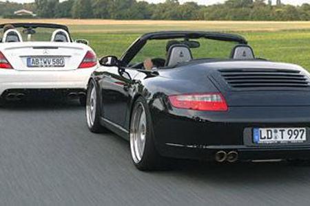 Im Cargraphic-Porsche und ebenso im Väth-Mercedes steht man hier und überall im Fokus der Betrachter