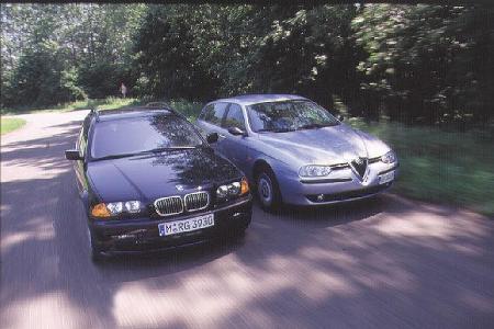 BMW 320i Touring, Alfa Romeo 156 Sportwagon 2.0 TS BMW 320i Touring, Alfa Romeo 156 Sportwagon 2.0 TS