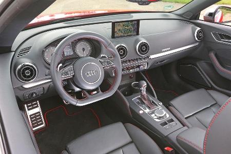 Audi S3 Cabrio, Cockpit