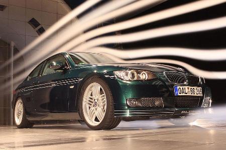 Gegenüber dem 335i sind die Auftriebswerte deutlich minimiert und liegen jetzt in etwa auf dem Niveau des M3.