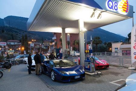 Ferrari 458 Speciale A, Lamborghini Aventador Roadster, Maserati Gran Cabrio MC