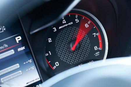 Mercedes-AMG C 63 S, Rundinstrument