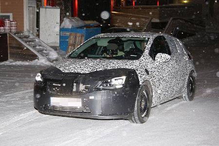 Erlkönig Opel Astra
