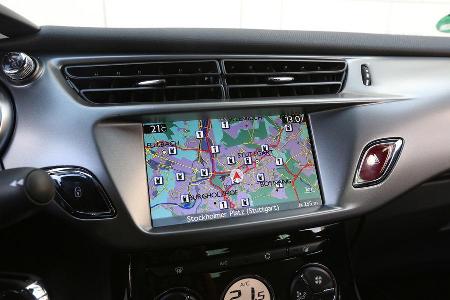 Citron DS3 BlueHDi 120, Navi