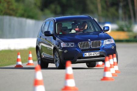 BMW X3 x-Drive 30d, Slalom, Frontansicht