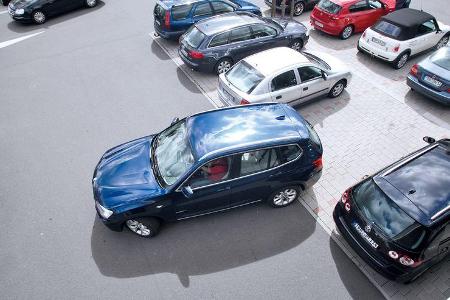 BMW X3 x-Drive 30d, von oben, Einparken