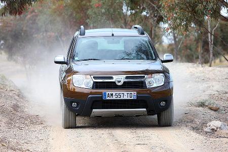 Den Durchschnittsverbrauch gibt Dacia mit 5,1 Liter an, im Test konsumierte der Rumänen-SUV allerdings 6,7 Liter.