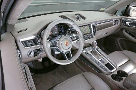 Porsche Macan Turbo, Cockpit