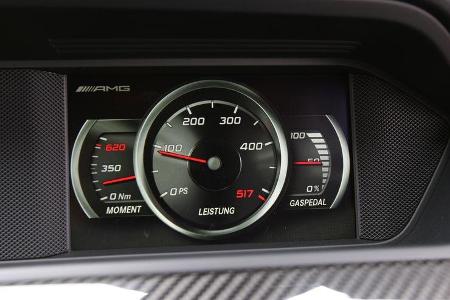 Mercedes C 63 AMG Black Series, Tacho, Rundinstrumente