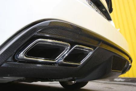 Mercedes C 63 AMG Black Series, Auspuff, Endrohre