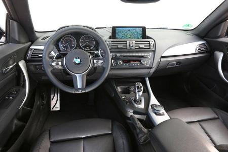 BMW 220d, Cockpit